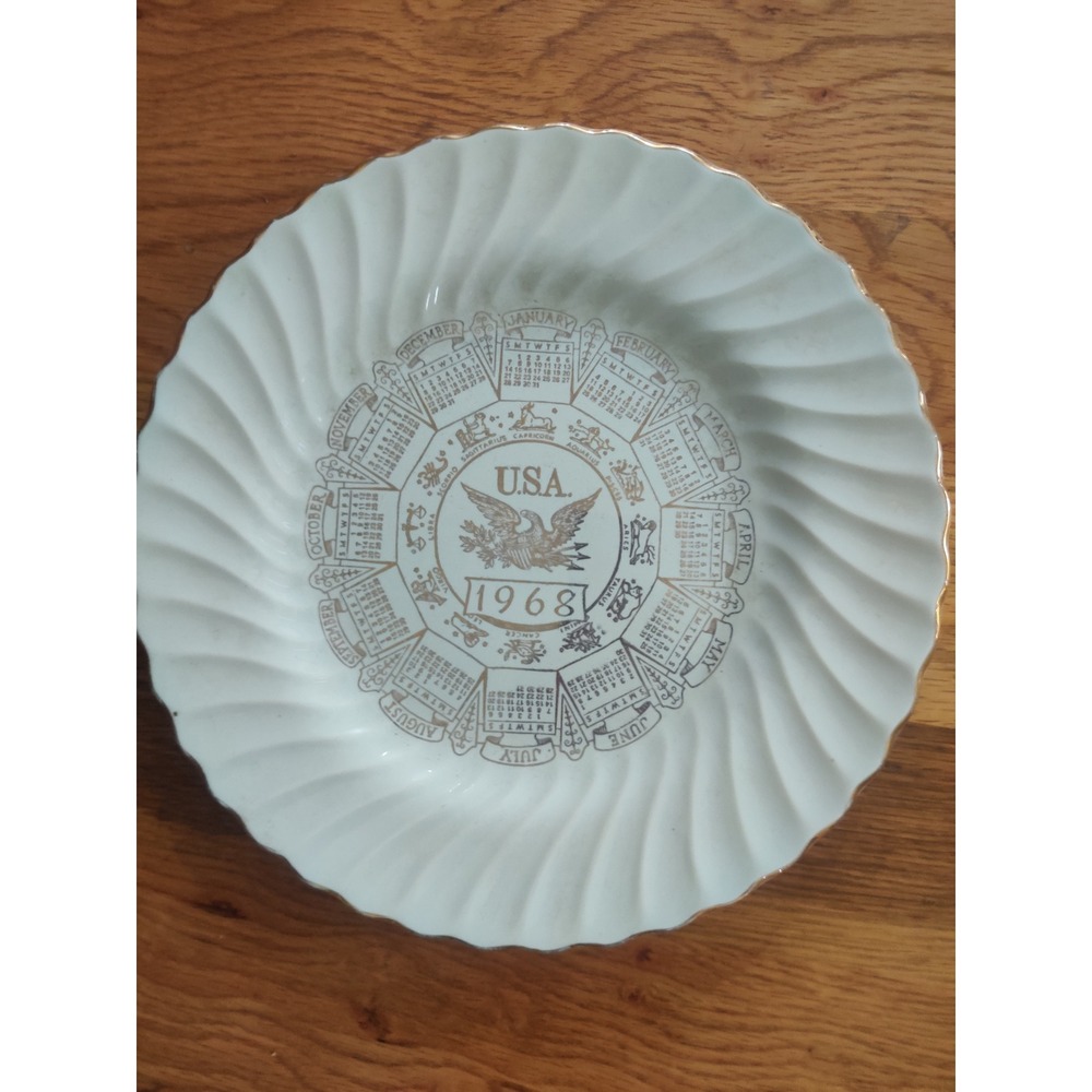 Vintage Sheffield USA 1968 Calendar Plate Zodiac Eagle Gold Trim Scalloped Edge